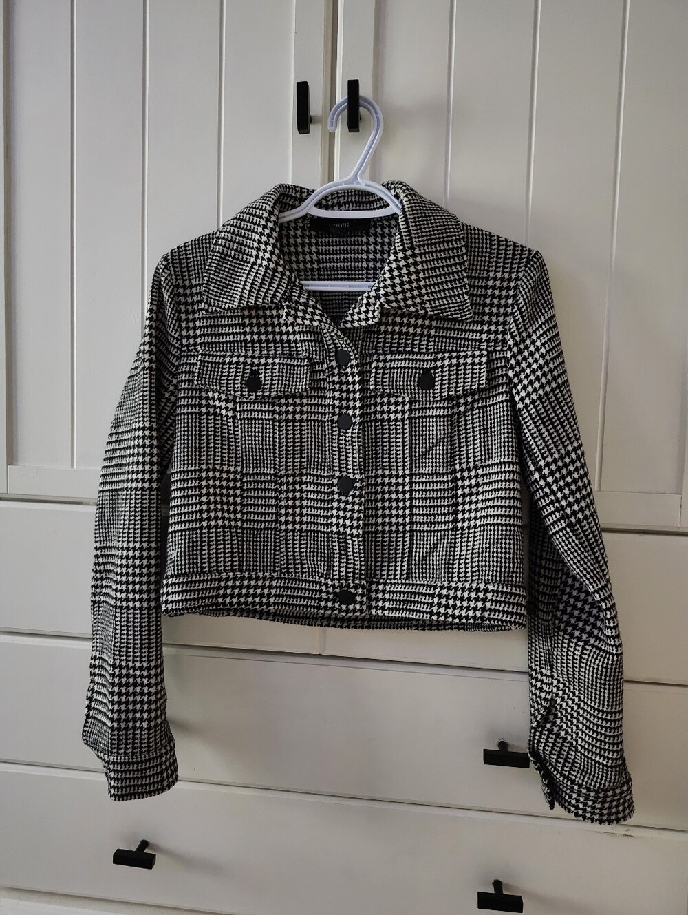 FOREVER 21 Classic Black & White Plaid Cropped Jacket Sz S